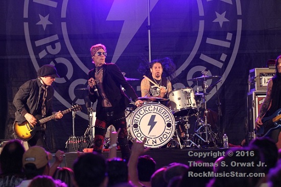 Buckcherry 2016 1